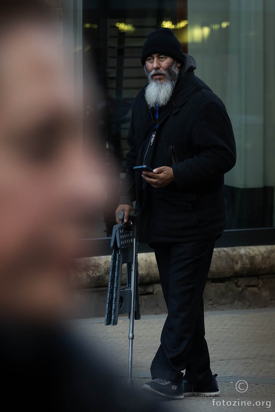 Okrunjen svjetlima ulice...